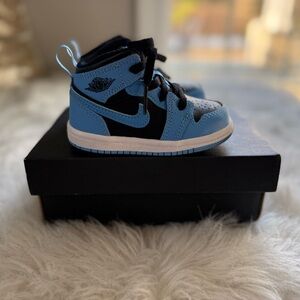 Jordan Kids High-Top Sneakers in Light Blue and Black